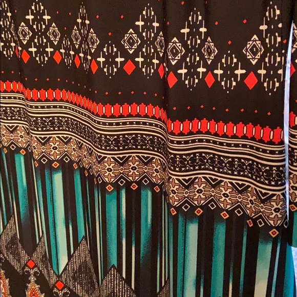 Beautiful Cache Dress - Picture 2 of 4